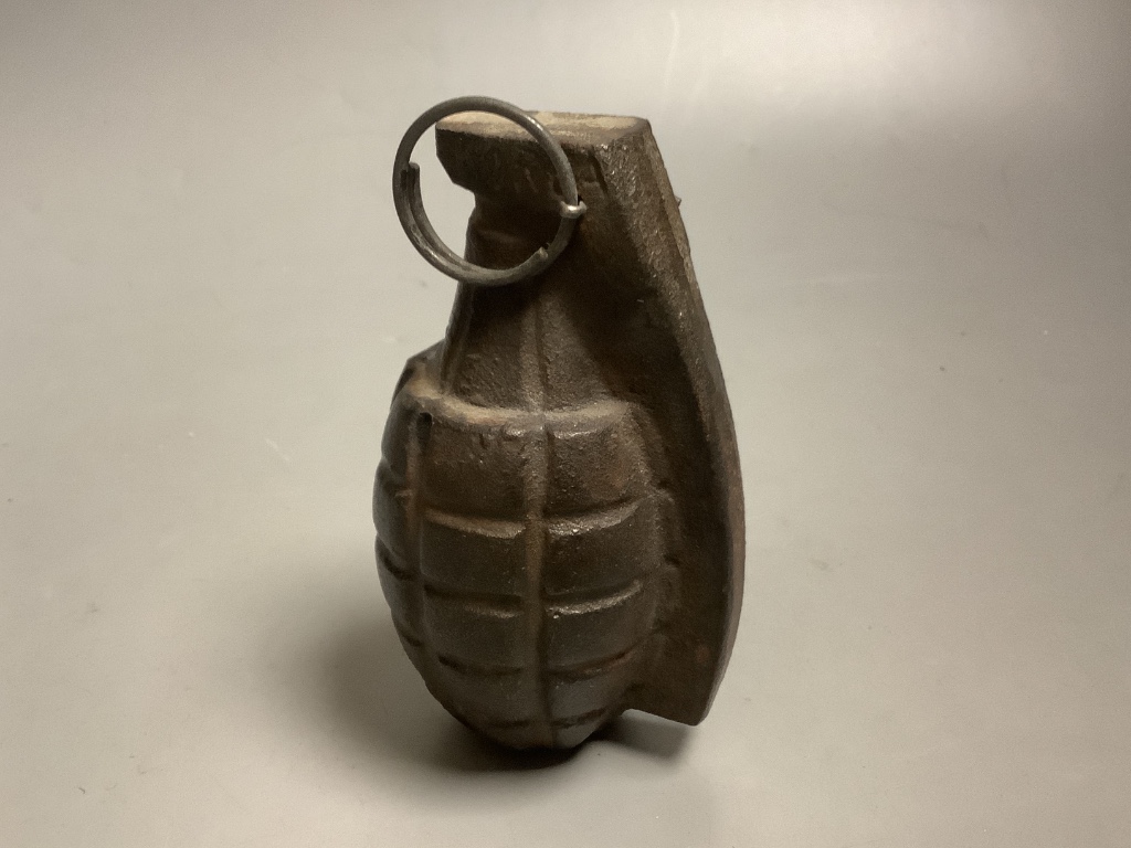 An inert WWII VS pineapple practice grenade. Please note - only available to UK buyers. Collection only - postage not available.